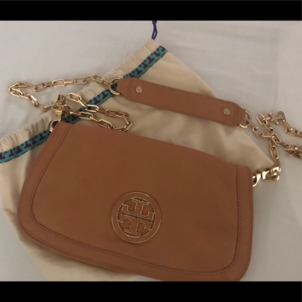 ❤️SOLD❤️ Tory Burch - clutch/cross-body bag